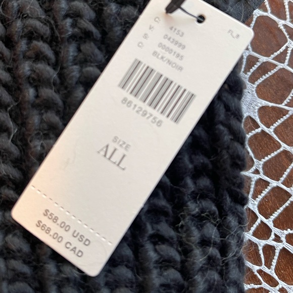 Anthropologie NWT beautiful super long 130” fringed scarf; sold out/top rated - Picture 3 of 11